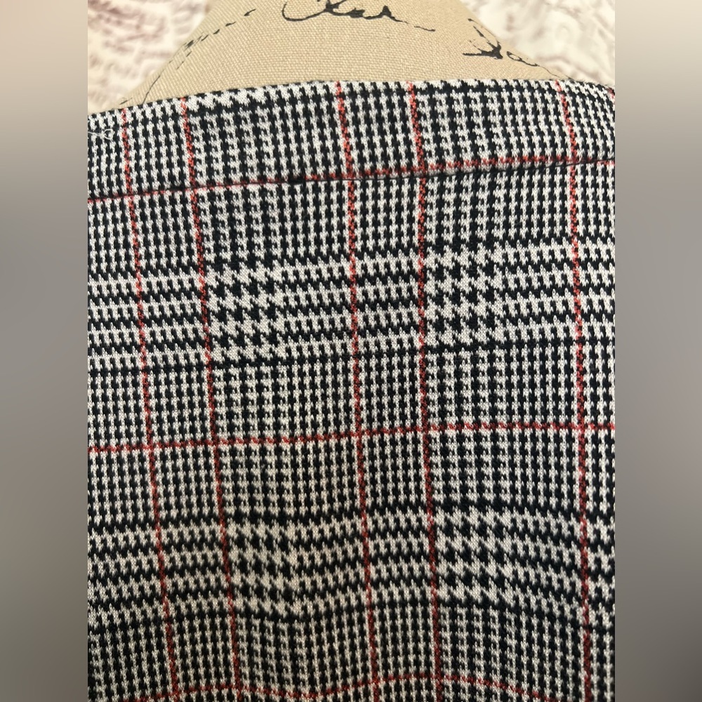 TALBOTS PEARL BUTTON CUFF TOP - PLAID - Picture 6 of 6